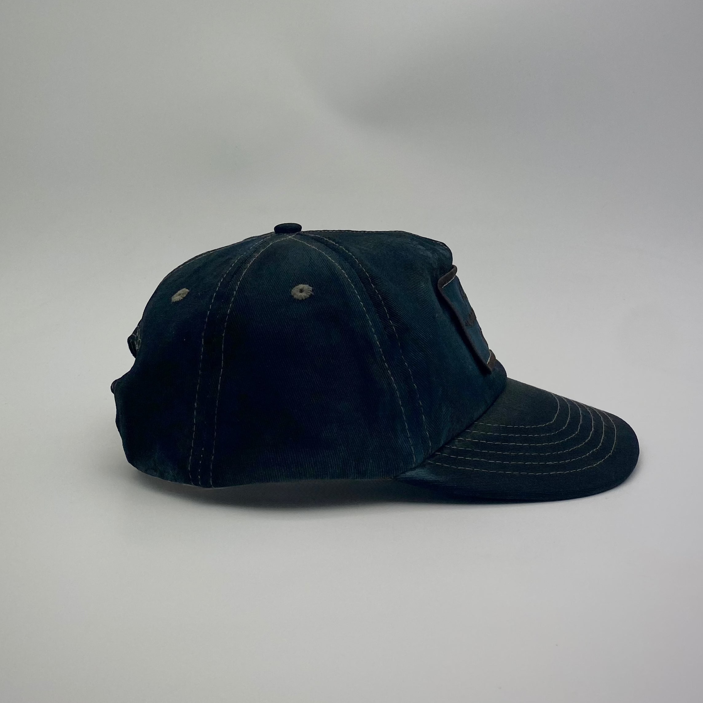 LOOPER Patch Cap V2 Nightfall Camo no rope lifestyle — stripped-back dark camo headwear, adjustable fit